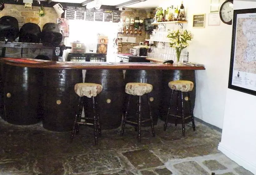 בית מלון כפרי The Fountain Licensed B&b