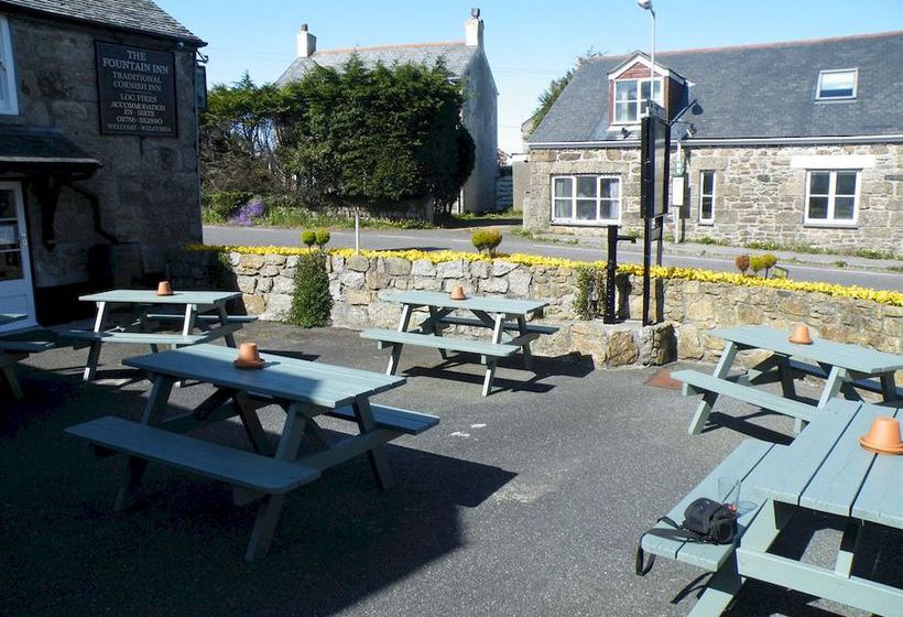 酒店 The Fountain Licensed B&b