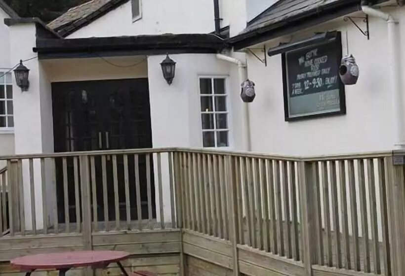 בית מלון כפרי We Three Loggerheads