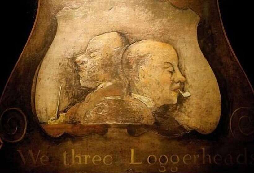 בית מלון כפרי We Three Loggerheads