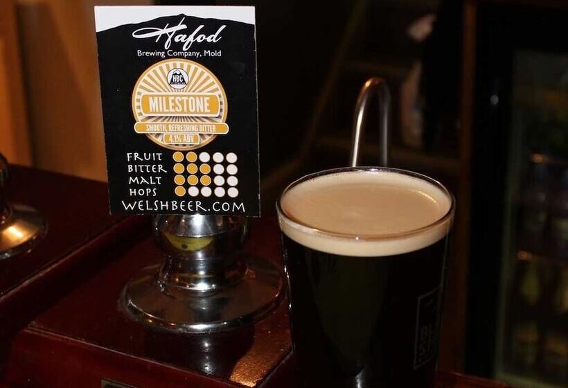 בית מלון כפרי We Three Loggerheads