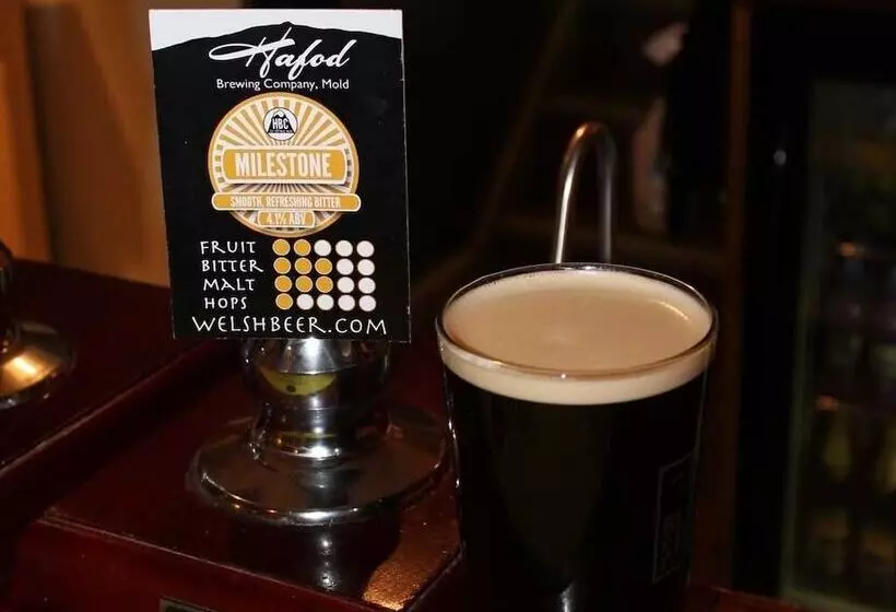 בית מלון כפרי We Three Loggerheads