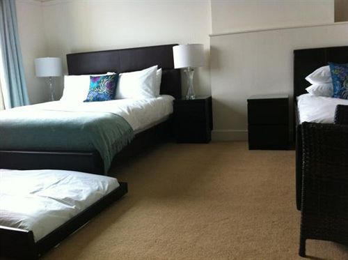 Manor House, Felpham Serviced Apartments