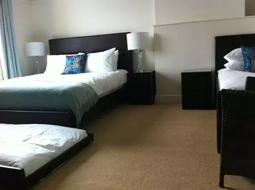 Manor House, Felpham Serviced Apartments