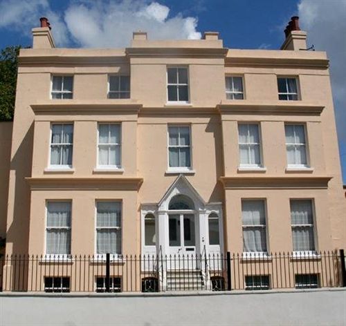 Manor House, Felpham Serviced Apartments