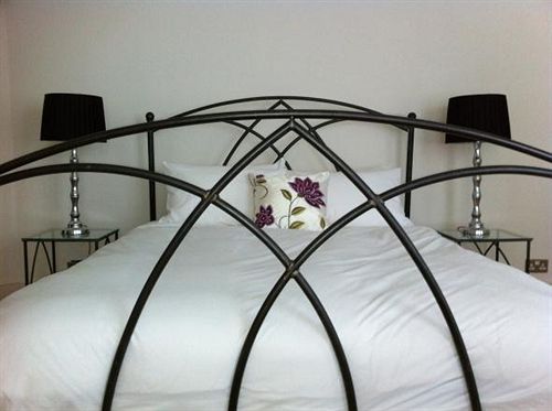 Manor House, Felpham Serviced Apartments