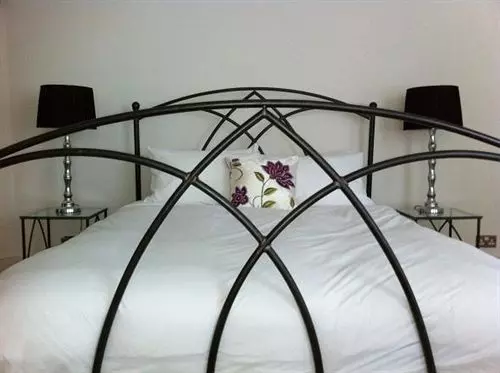 Manor House, Felpham Serviced Apartments