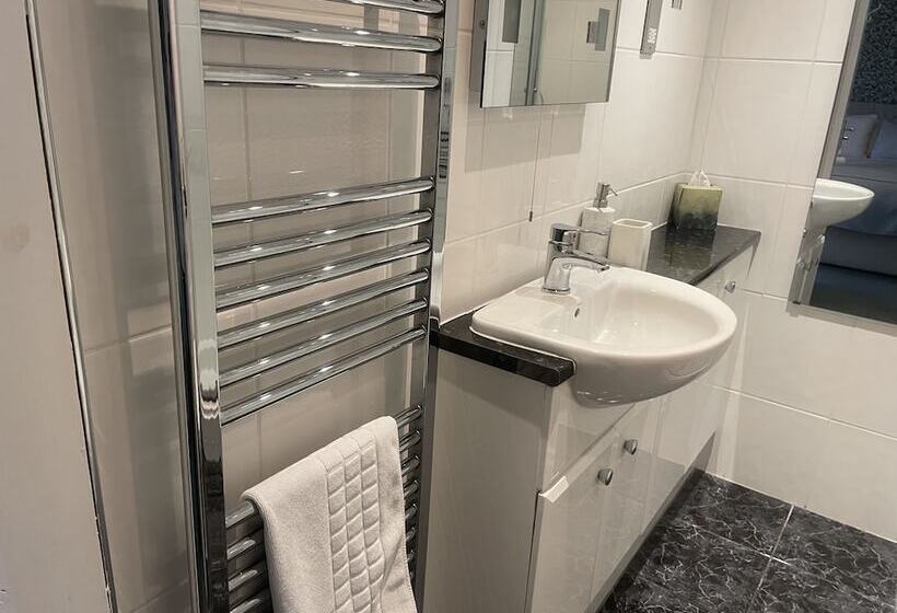 펜션 Castlecroft Bed And Breakfast