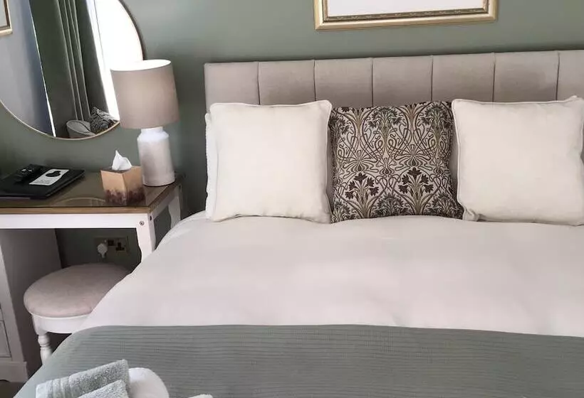 פנסיון Castlecroft Bed And Breakfast