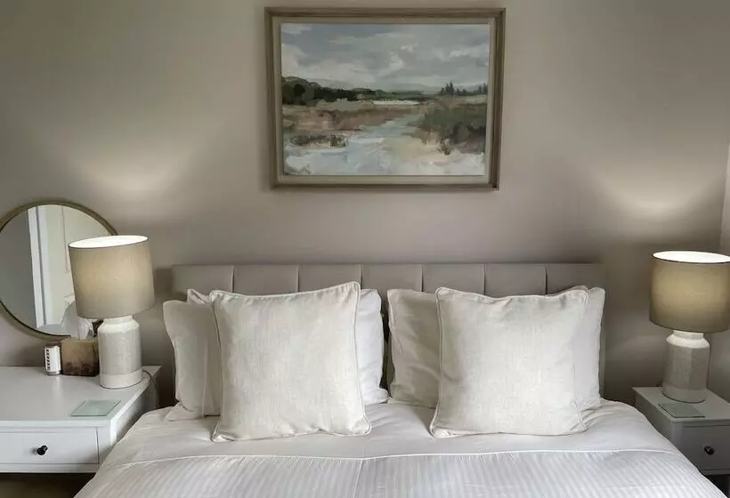 פנסיון Castlecroft Bed And Breakfast