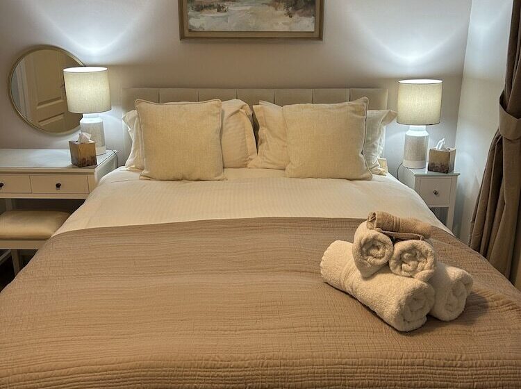 펜션 Castlecroft Bed And Breakfast