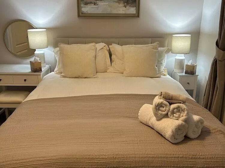 פנסיון Castlecroft Bed And Breakfast