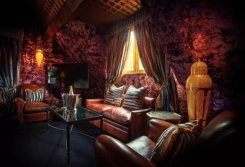 پانسیون Crazy Bear Stadhampton