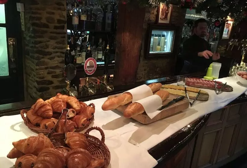 پانسیون Crazy Bear Stadhampton