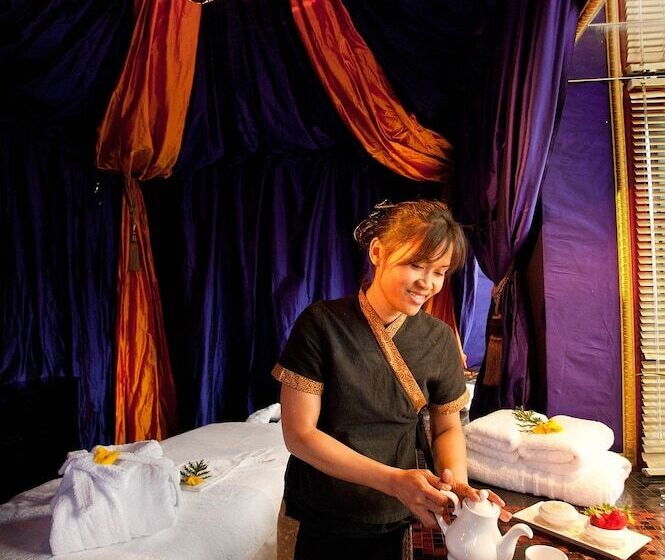 膳宿费 Crazy Bear  Stadhampton