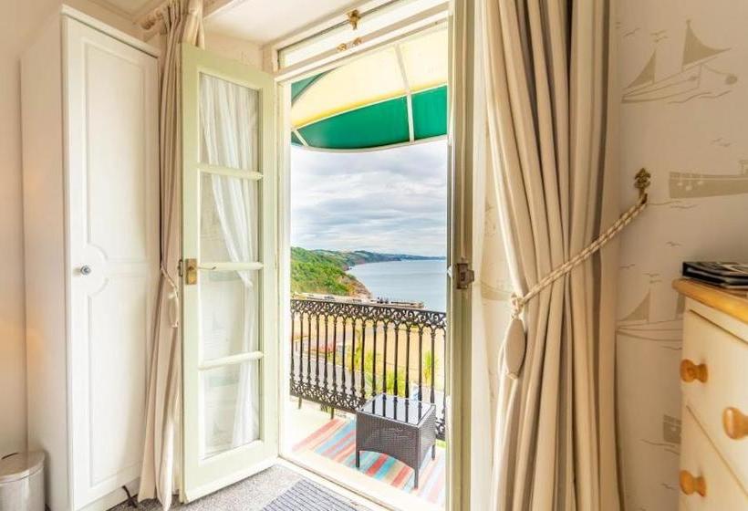 Pensão Headland View B&b