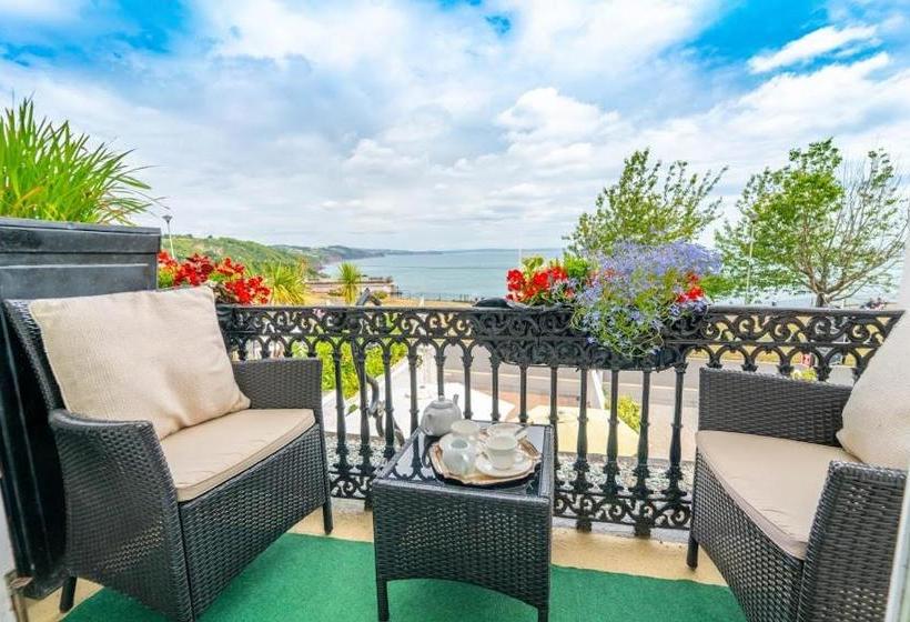 Pensão Headland View B&b