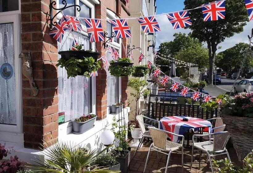 Пансион The Phoenix Guest House