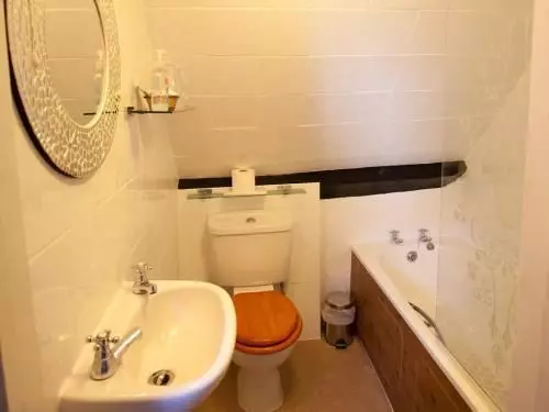 Pensão The Witney Guest House