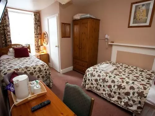 Pensão The Witney Guest House