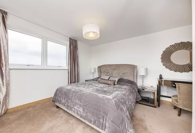 Pinnacle Residences Cambridge Pym Court