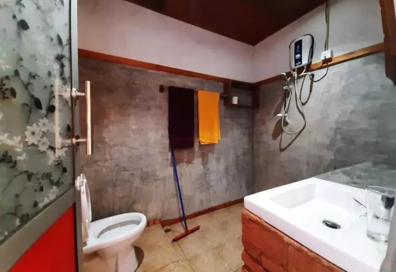 ベッドアンドブレックファースト Minthu Homestay