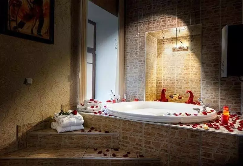 Alex Hotel On Marata 73