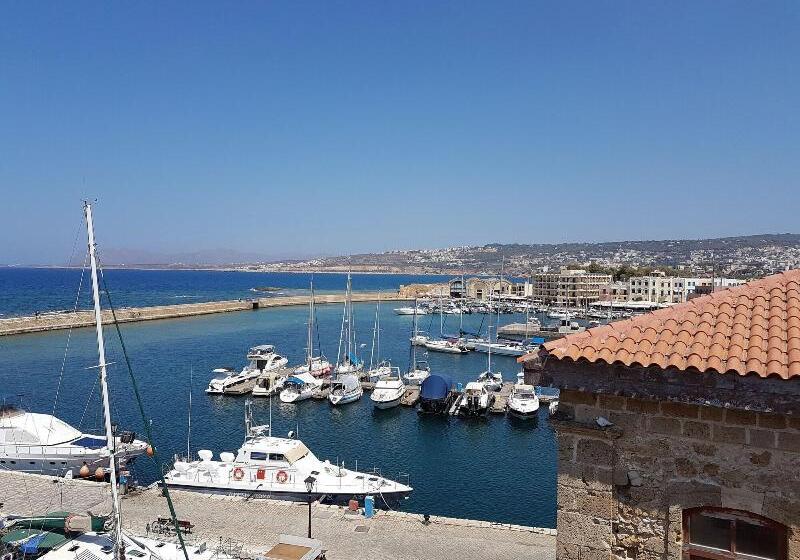 هتل Ambassadors Residence Boutique