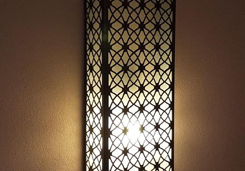 هتل Ambassadors Residence Boutique