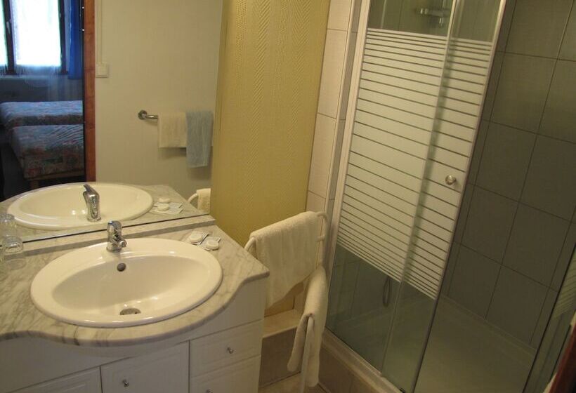 فندق Auberge Du Balestié