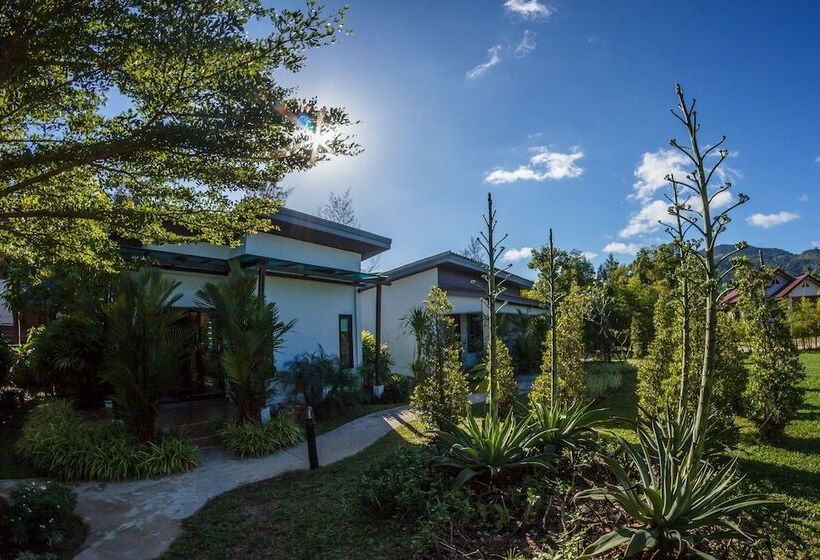 ホテル Baan Armeen Cottage