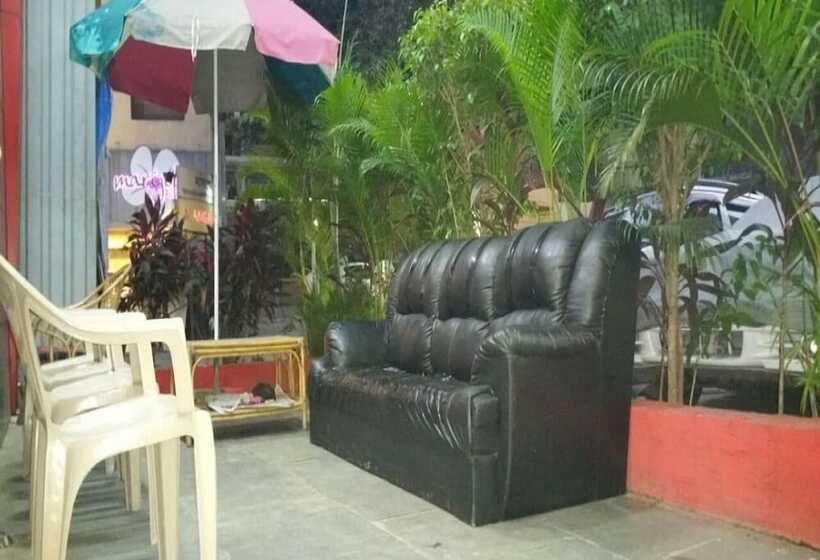 Hotel Balas Residency