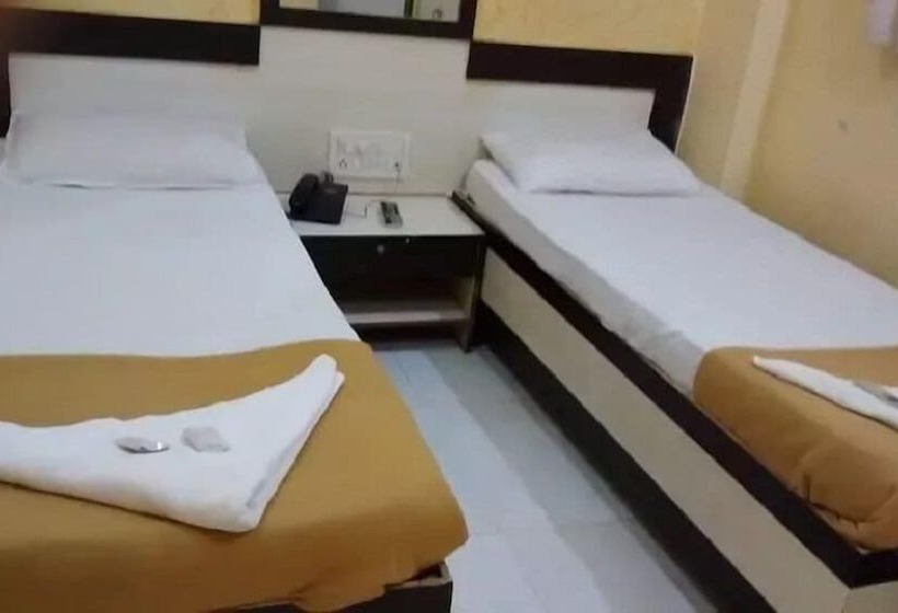 Hotel Balas Residency