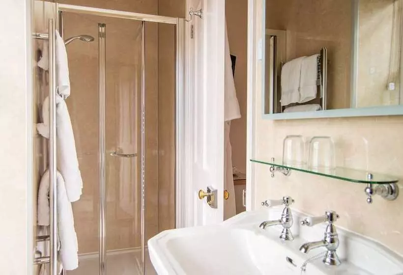 Отель Beera Farmhouse