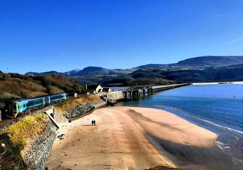 בית מלון כפרי Cadwgan House