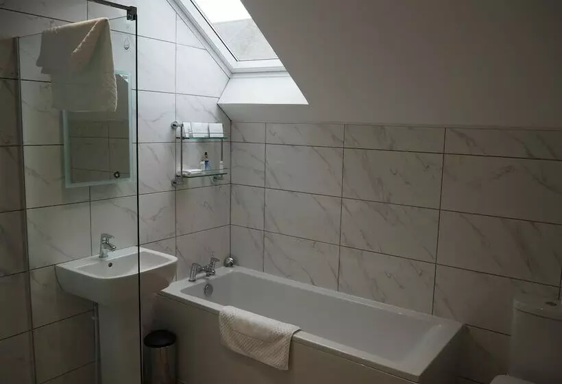 호텔 Duke Of Wellington Inn