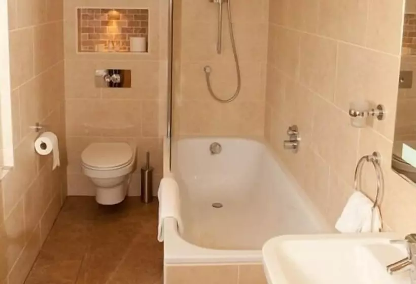 호텔 Duke Of Wellington Inn