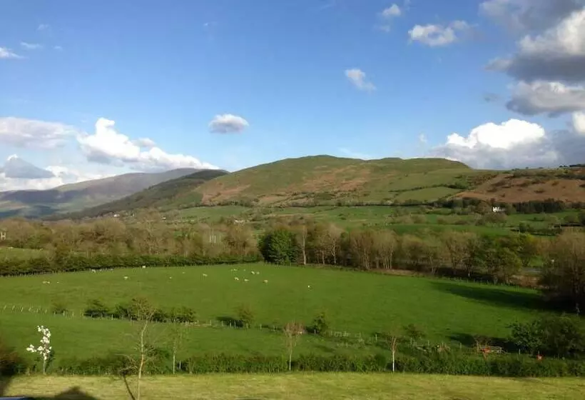 Отель Embleton Spa