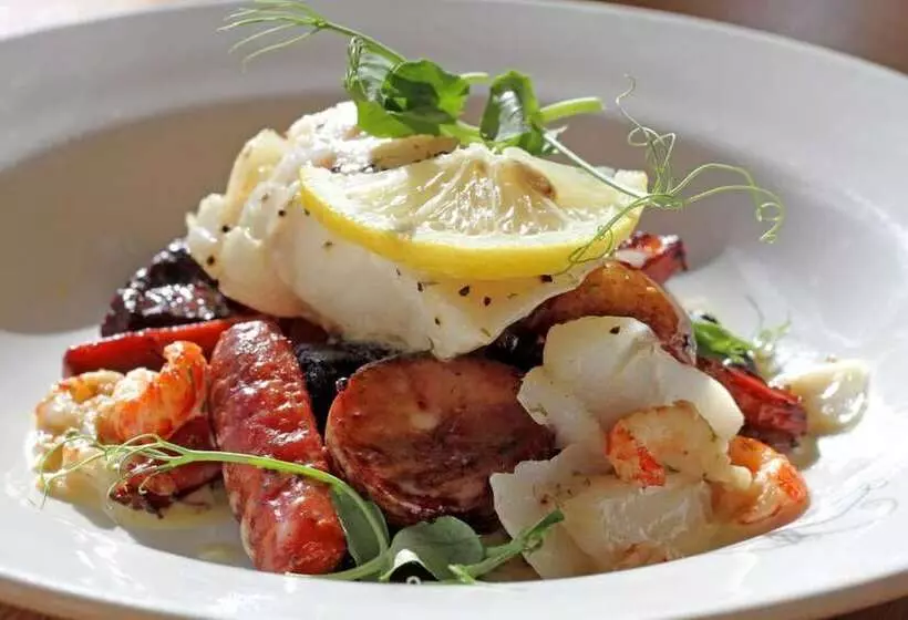 Отель Embleton Spa