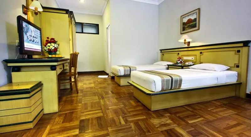 Hotel Kusuma Agrowisata Resort & Convention