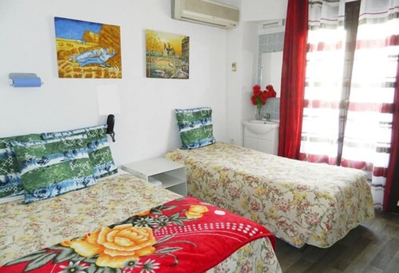 ホテル Paris Star