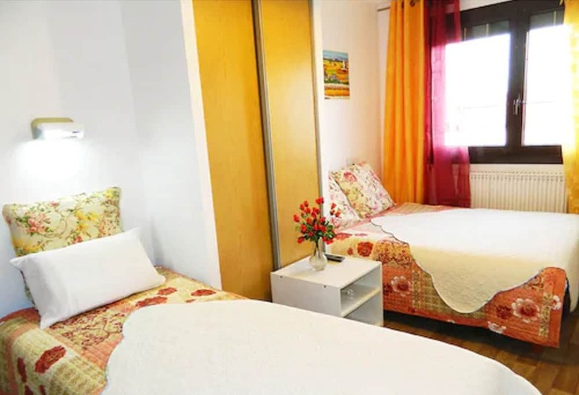 ホテル Paris Star