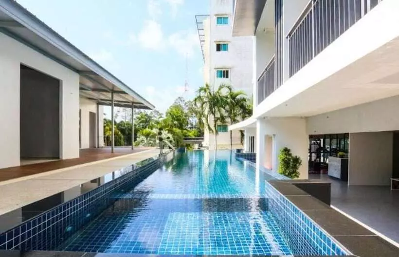 Phavina Hotel Rayong Sha Extra Plus