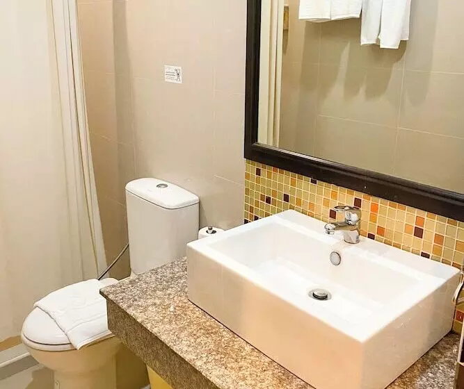 Phavina Hotel Rayong Sha Extra Plus