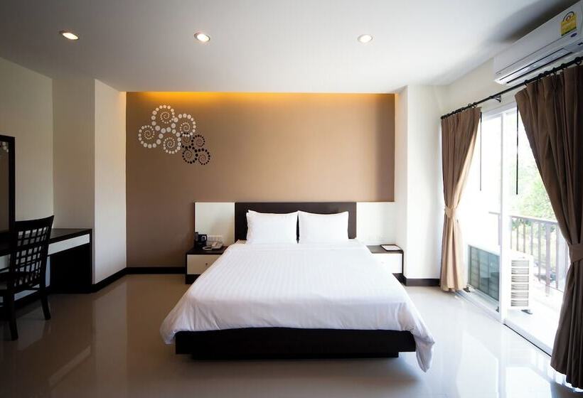 Phavina Hotel Rayong Sha Extra Plus