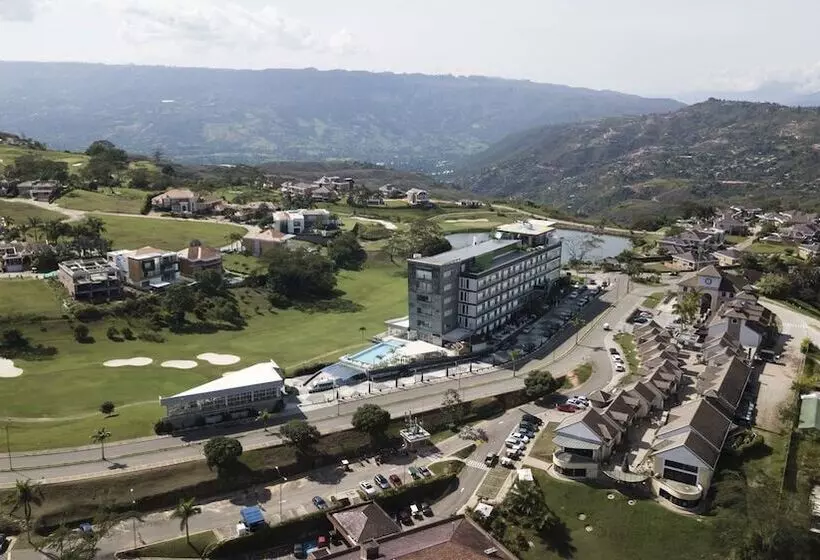 هتل Punta Diamante Premium