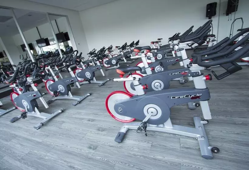 هتل Punta Diamante Premium