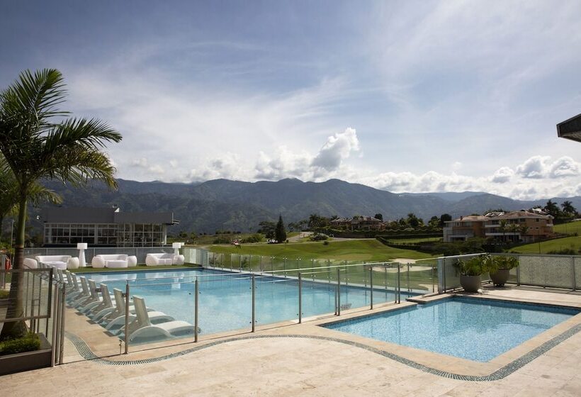 هتل Punta Diamante Premium