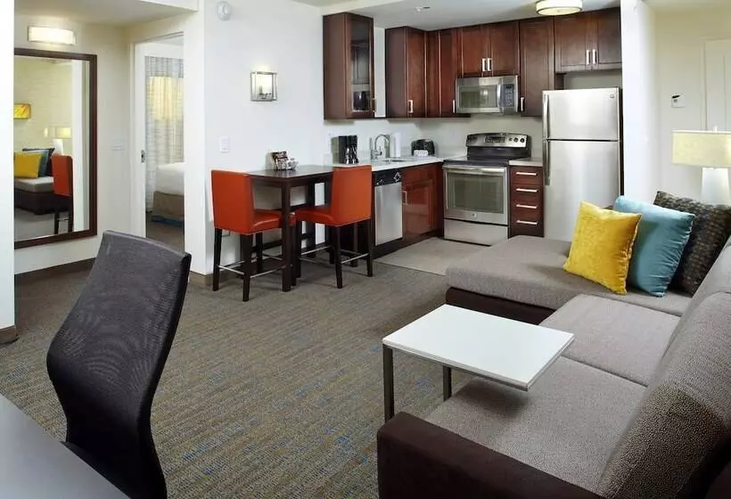 Отель Residence Inn By Marriott Orlando Lake Nona