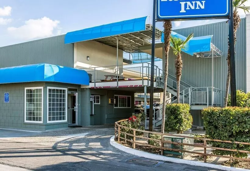 Отель Rodeway Inn Downtown Hanford